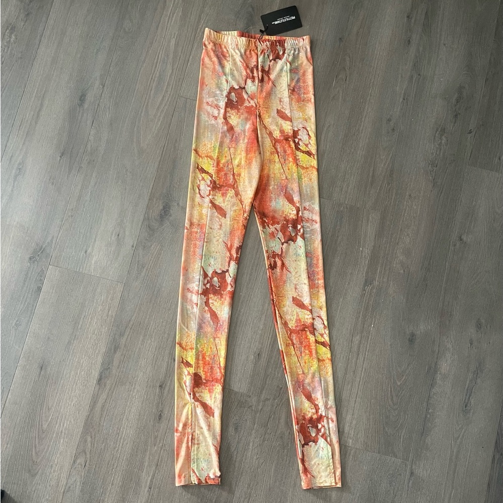 “PrettyLittleThing” Skinny Legging